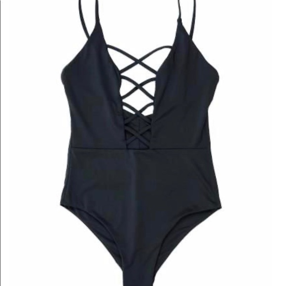 Luna one piece - Picture 4 of 6